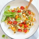 Easy Pasta Salad with Tomatoes, Olives & Basil